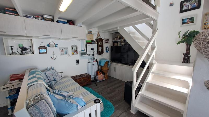 1 Bedroom Property for Sale in Stilbaai East Western Cape